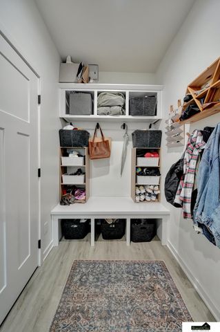 6200 Franciscan Drive, Lincoln, NE 68526