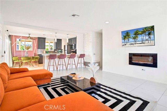 2144 E Rogers, Palm Springs, CA 92262