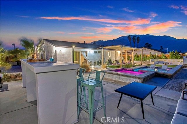 2144 E Rogers, Palm Springs, CA 92262