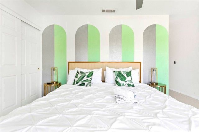 2144 E Rogers, Palm Springs, CA 92262