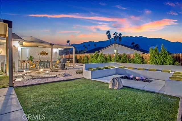 2144 E Rogers, Palm Springs, CA 92262