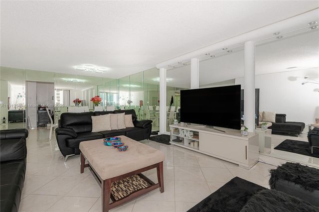600 Three Islands Blvd 612, Hallandale Beach, FL 33009