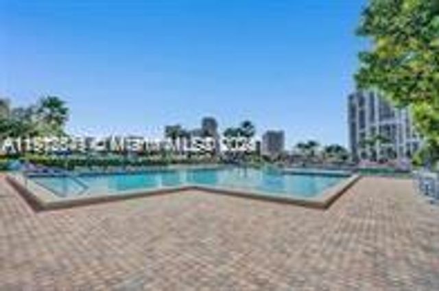600 Three Islands Blvd 612, Hallandale Beach, FL 33009