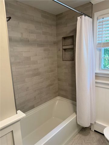 114 Hopeworth Avenue, Bristol, RI 02809