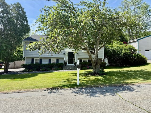 114 Hopeworth Avenue, Bristol, RI 02809