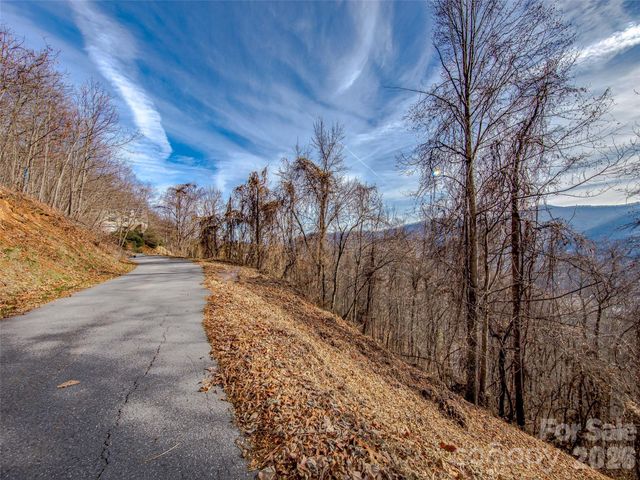 39 Grandview Cliff Heights, Maggie Valley, NC 28751