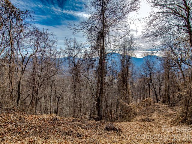 39 Grandview Cliff Heights, Maggie Valley, NC 28751