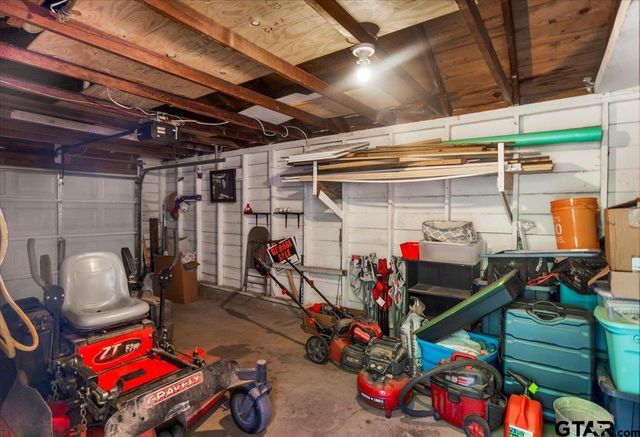 13926 State Highway 64 E, Tyler, TX 75707