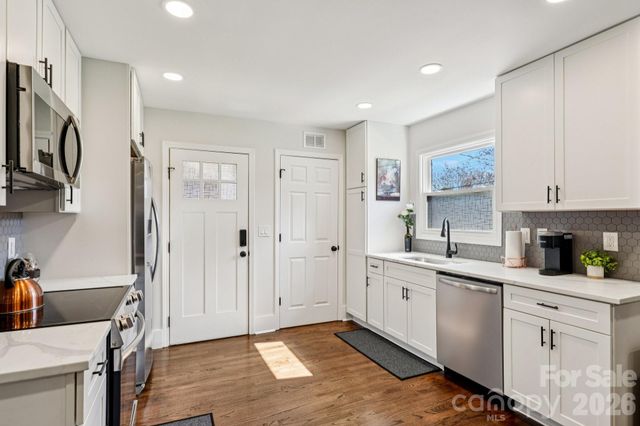 1716 Patton Avenue, Charlotte, NC 28216