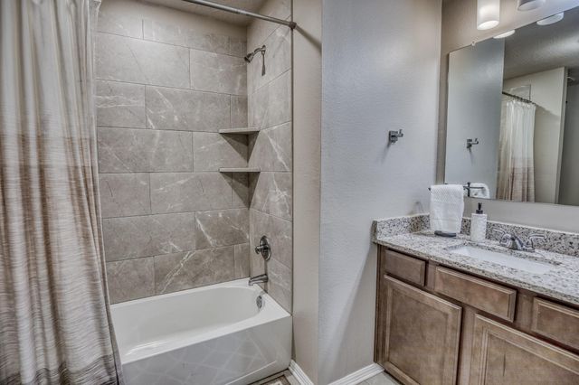 1011 Harvest Lane, Brenham, TX 77833