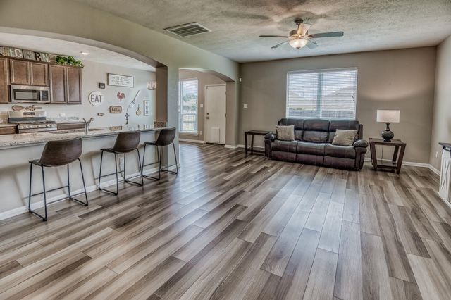 1011 Harvest Lane, Brenham, TX 77833