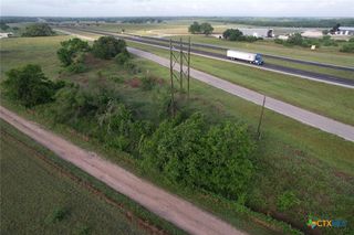 734 E Frontage Road, Victoria, TX 77905