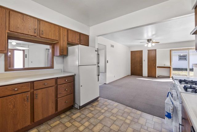 421 MANHATTAN STREET, Chilton, WI 53014