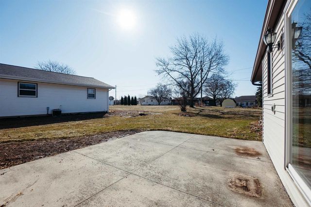421 MANHATTAN STREET, Chilton, WI 53014