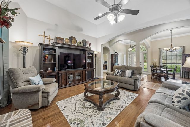 612 Sportsman Park Road, Azle, TX 76020
