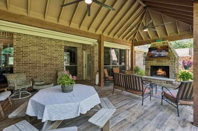612 Sportsman Park Road, Azle, TX 76020