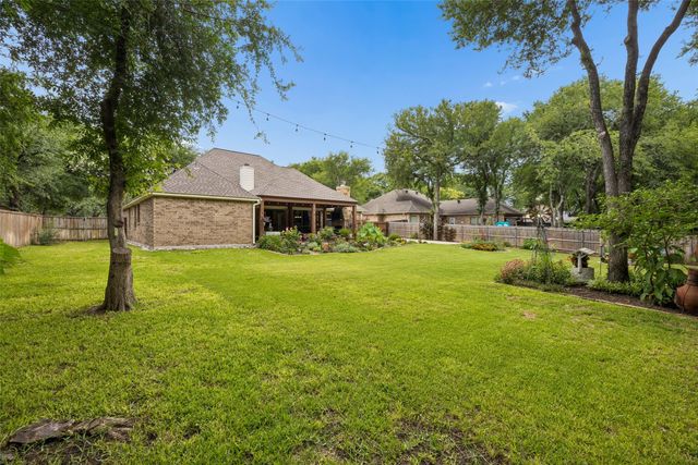 612 Sportsman Park Road, Azle, TX 76020