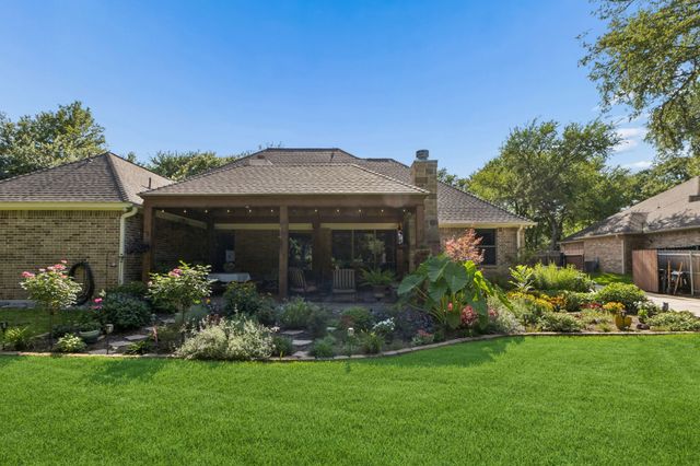 612 Sportsman Park Road, Azle, TX 76020