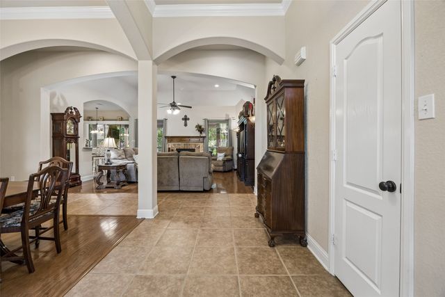 612 Sportsman Park Road, Azle, TX 76020