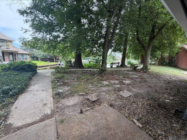 2419 Aubin Ln, Baton Rouge, LA 70816