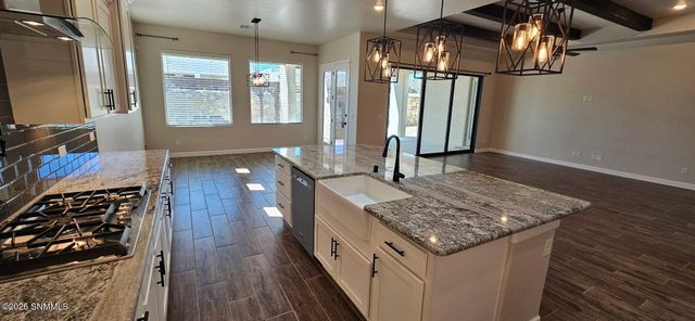 6865 Electra Avenue, Las Cruces, NM 88012