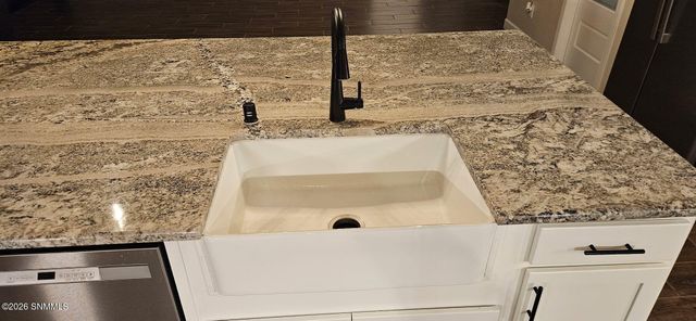 6865 Electra Avenue, Las Cruces, NM 88012