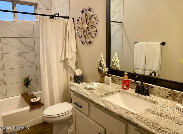 6865 Electra Avenue, Las Cruces, NM 88012