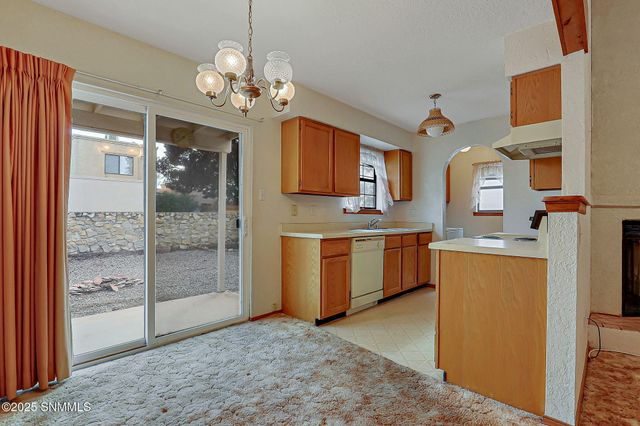 1015 Galvan Drive, Las Cruces, NM 88005