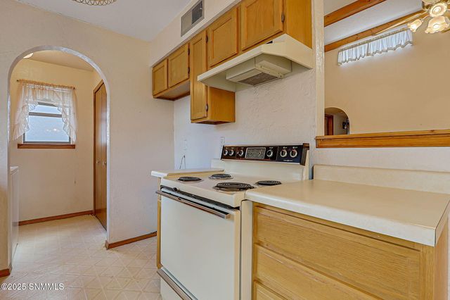 1015 Galvan Drive, Las Cruces, NM 88005