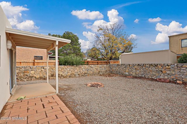 1015 Galvan Drive, Las Cruces, NM 88005