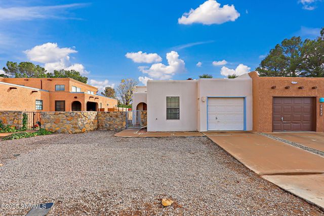 1015 Galvan Drive, Las Cruces, NM 88005