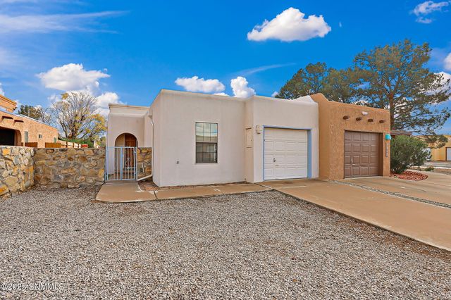 1015 Galvan Drive, Las Cruces, NM 88005
