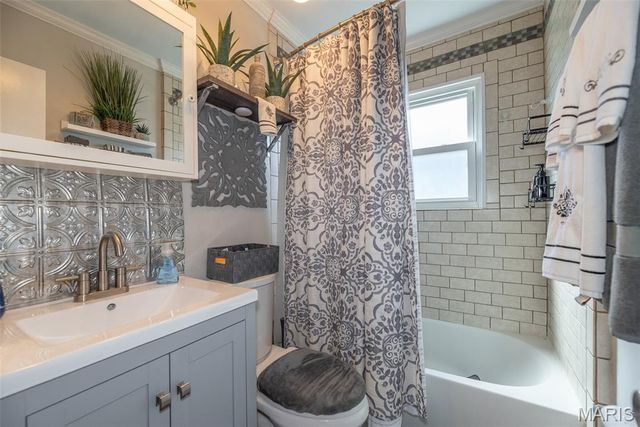 4028 Blow Street, St Louis, MO 63116