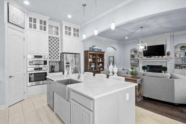 116 Old Bridge Road, Waxahachie, TX 75165