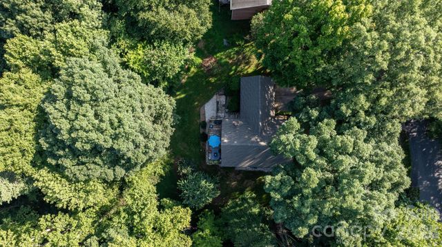 5562 Clearlake Drive, Hickory, NC 28601