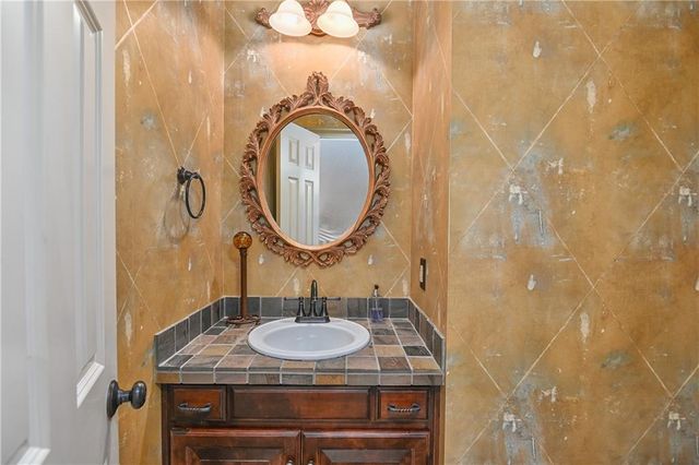 14500 Perry Street, Overland Park, KS 66221