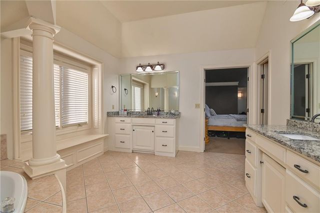 14500 Perry Street, Overland Park, KS 66221