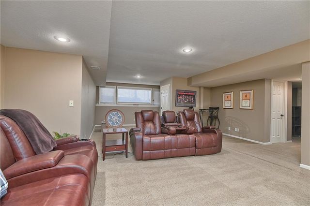 14500 Perry Street, Overland Park, KS 66221