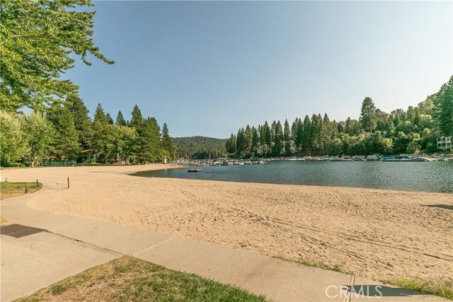 27657 Peninsula Drive 131, Lake Arrowhead, CA 92352