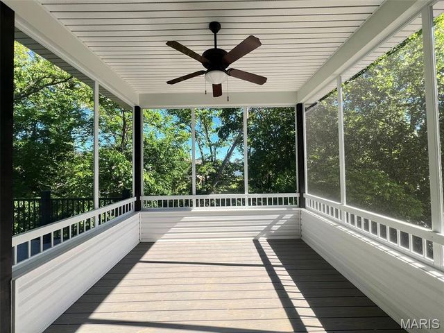 172 Hank's Close Court 172 STB, Washington, MO 63090