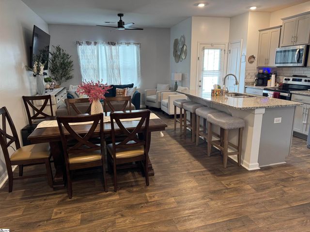 320 Sea Isle Place, Greer, SC 29650