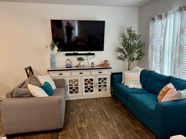 320 Sea Isle Place, Greer, SC 29650