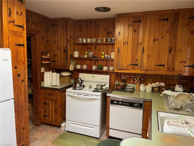 1834 Zephyr Road, Dobson, NC 27017