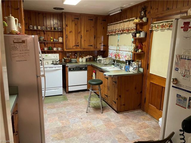 1834 Zephyr Road, Dobson, NC 27017