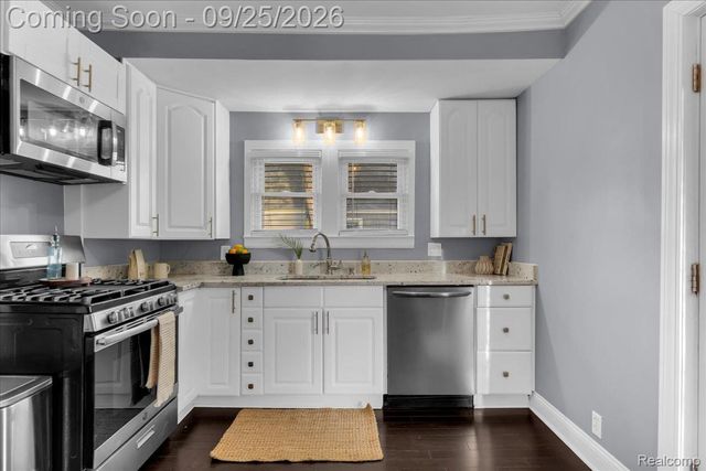 1465 West Boulevard, Berkley, MI 48072