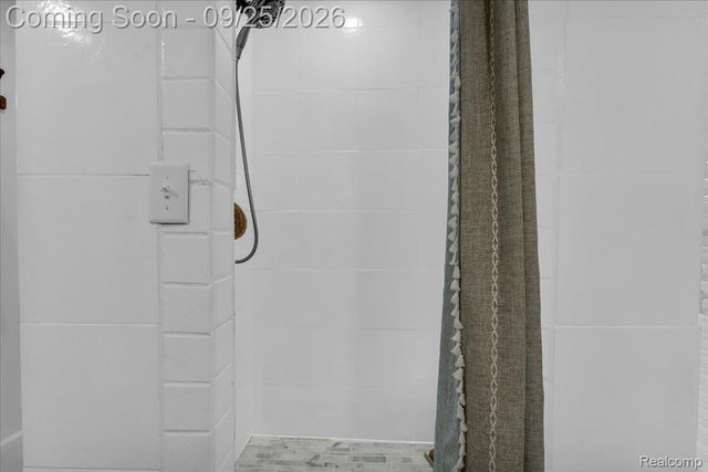 1465 West Boulevard, Berkley, MI 48072