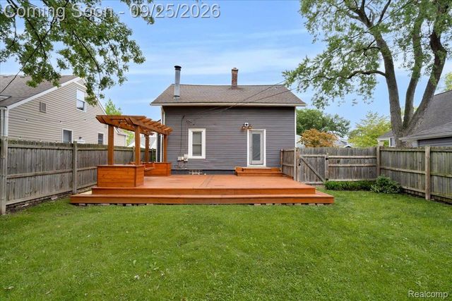 1465 West Boulevard, Berkley, MI 48072