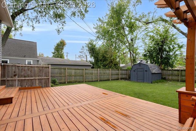 1465 West Boulevard, Berkley, MI 48072