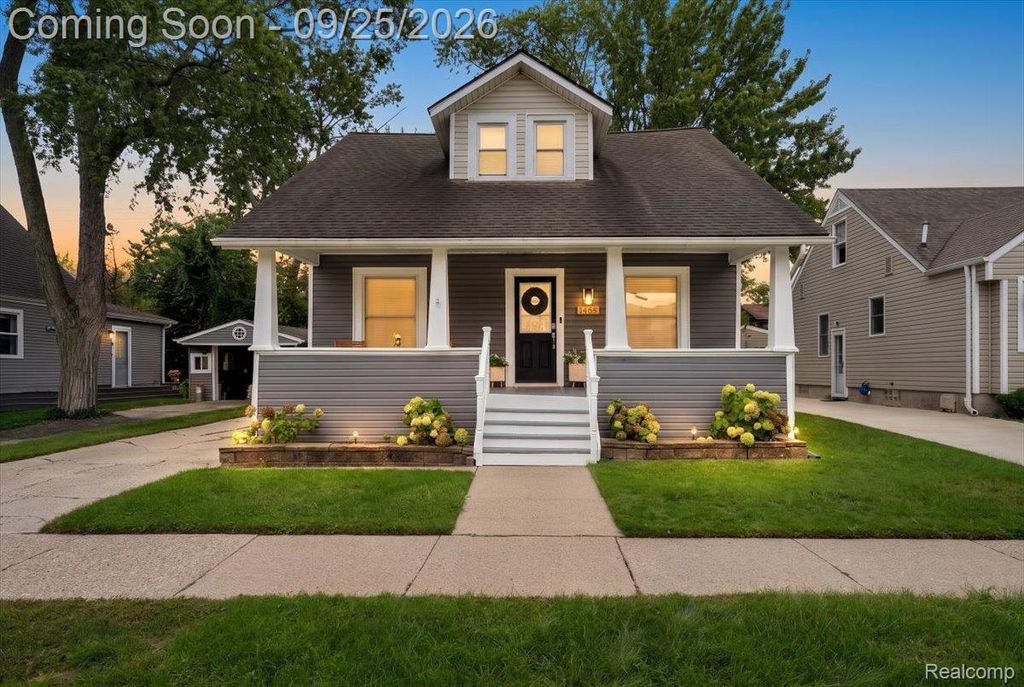 1465 West Boulevard, Berkley, MI 48072