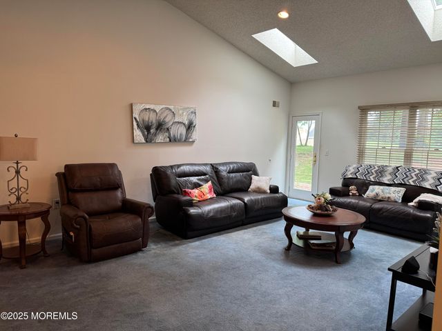 77 Harwood Road, Monroe, NJ 08831